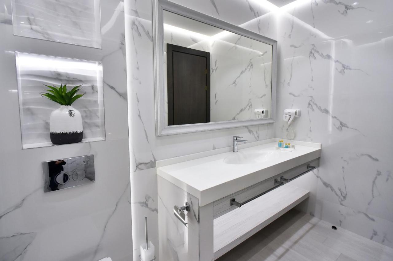 Bourbon Boutique Hotel Yerevan Ngoại thất bức ảnh