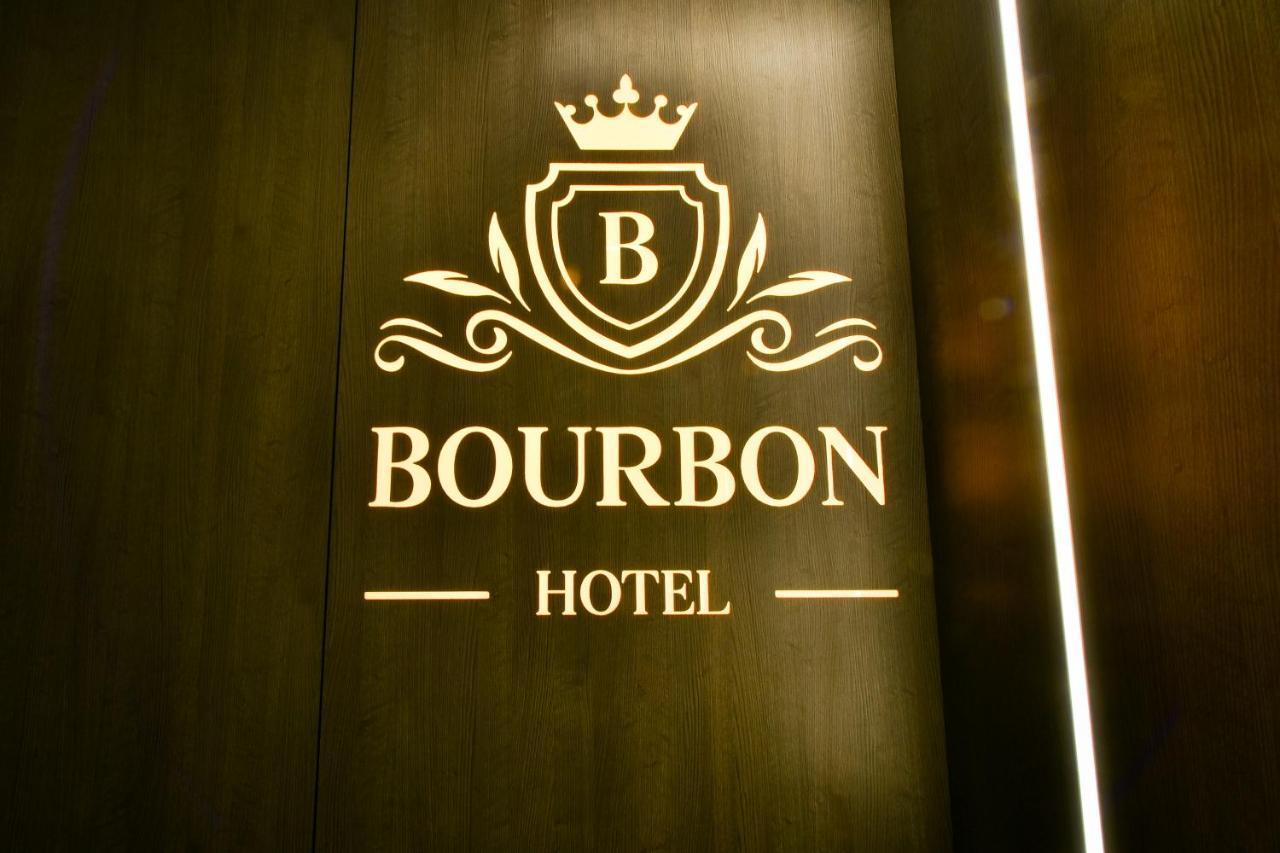 Bourbon Boutique Hotel Yerevan Ngoại thất bức ảnh