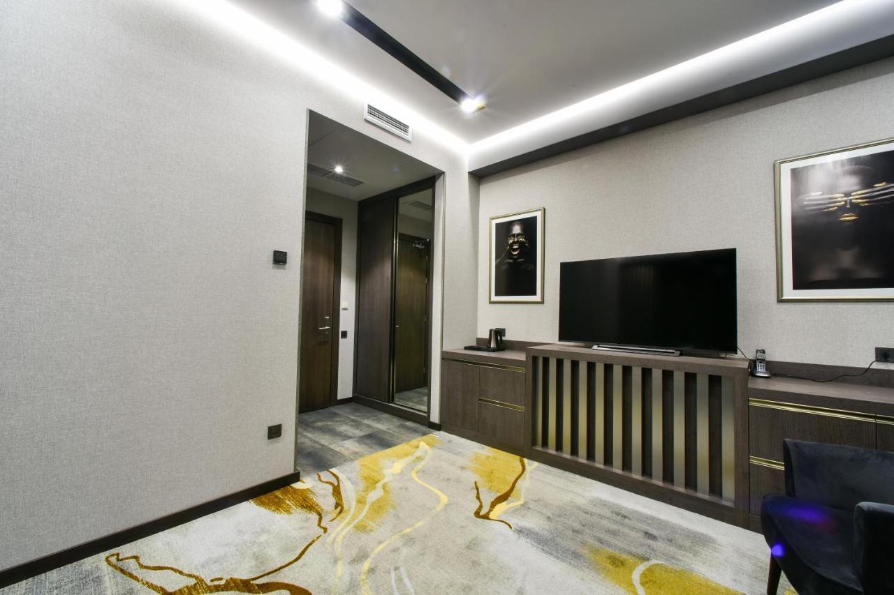Bourbon Boutique Hotel Yerevan Ngoại thất bức ảnh