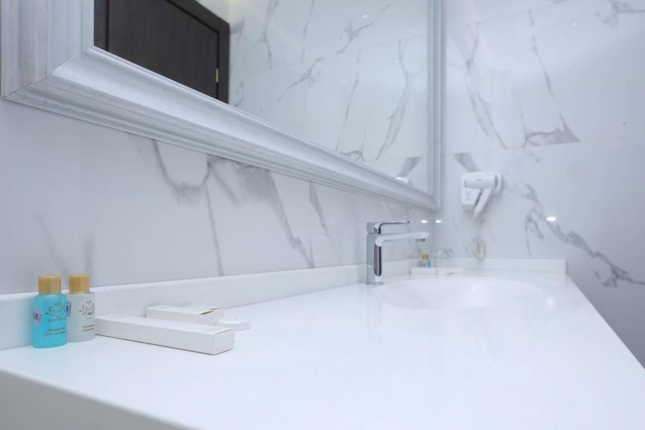 Bourbon Boutique Hotel Yerevan Ngoại thất bức ảnh